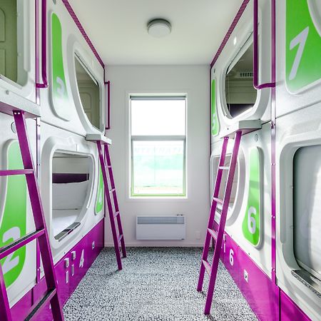 JUCY Snooze Christchurch Exterior foto A capsule hotel in Osaka, Japan